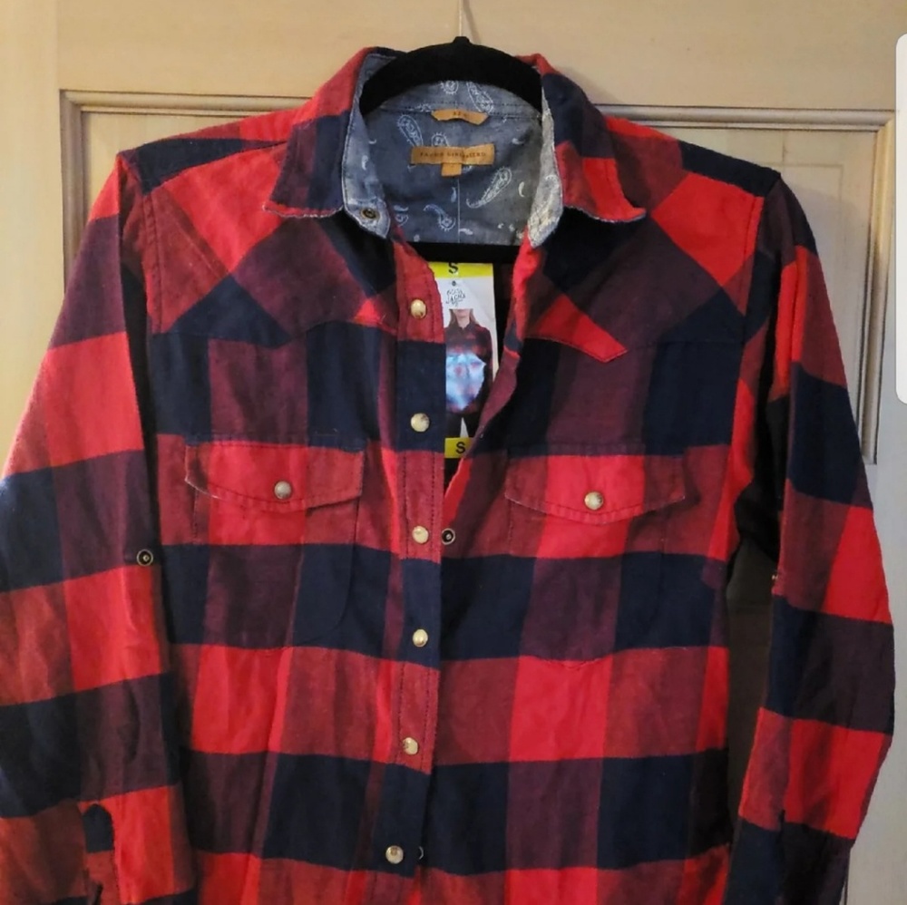 NWT womens flannel shirt